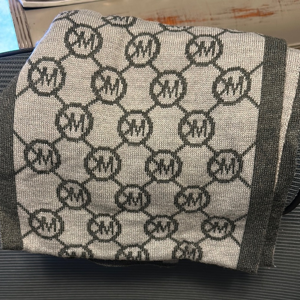 Michael Kors Gray Patterned Scarf